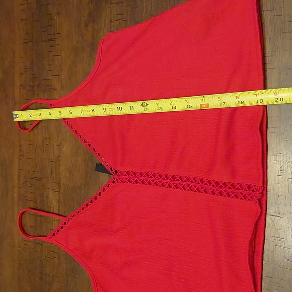 Divided Tank Top - Picture 9 of 9